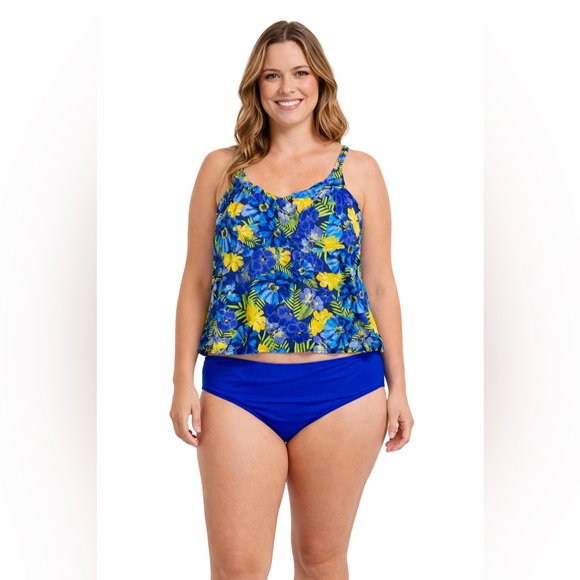 Lands' End Other - NEW Lands End Swimsuit